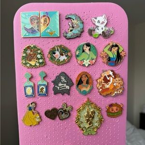 Disney Princesses and Sidekicks pin lot